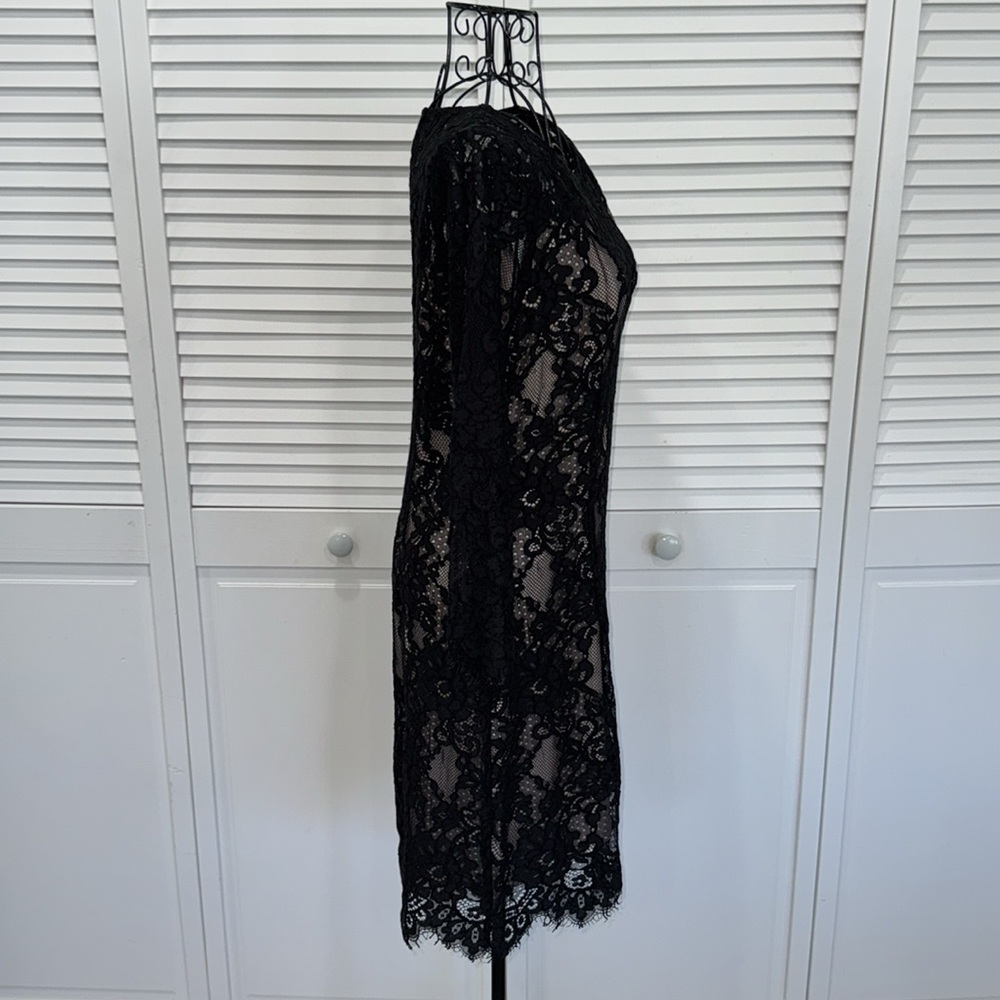 NWT🖤BB DAKOTA Women's Hale Scalloped Black Lace Dress Size 4 - Picture 3 of 14